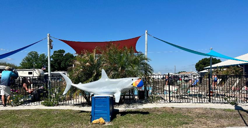 Little Willie's RV Resort - Mobile Home Community