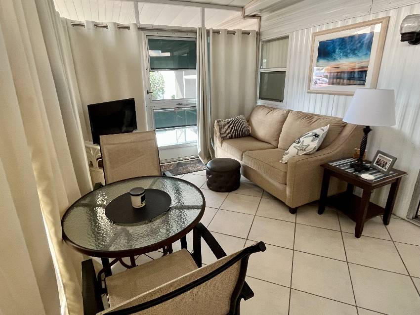 433 Bimini a Venice, FL Mobile or Manufactured Home for Sale