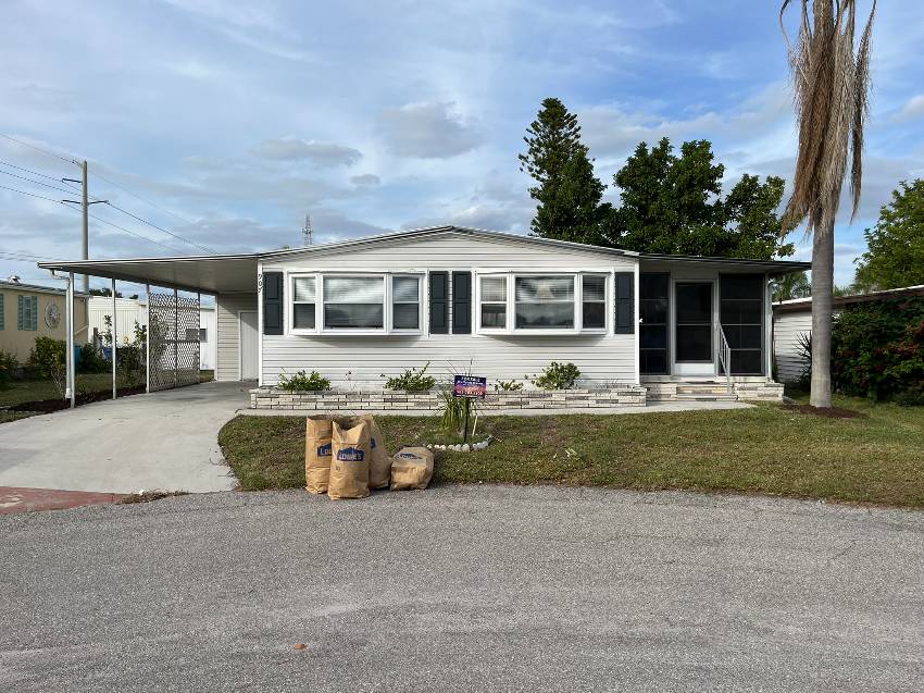 907 Nogoya a Venice, FL Mobile or Manufactured Home for Sale