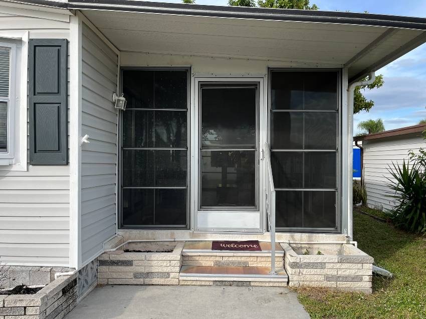 907 Nogoya a Venice, FL Mobile or Manufactured Home for Sale