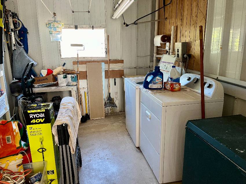 437 Bimini a Venice, FL Mobile or Manufactured Home for Sale