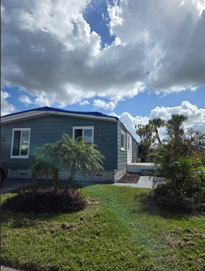 954 Orinoco a Venice, FL Mobile or Manufactured Home for Sale