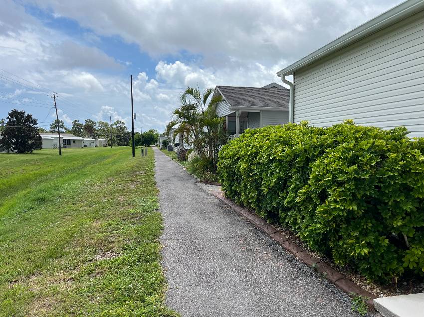 999 Desirade a Venice, FL Mobile or Manufactured Home for Sale