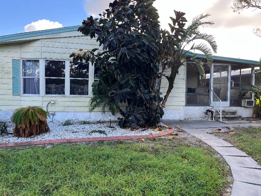 1243 N Indies Circle a Venice, FL Mobile or Manufactured Home for Sale