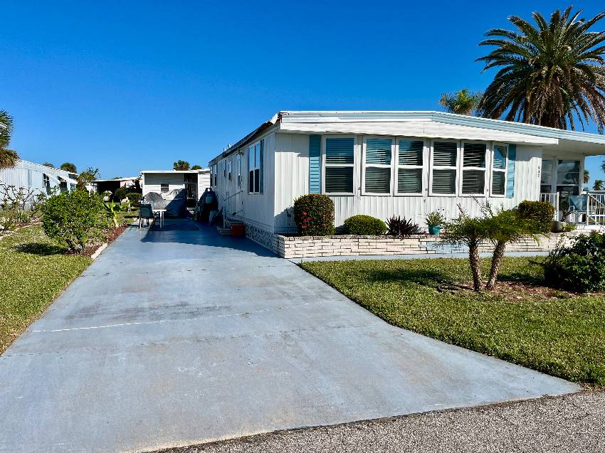 937 Windemere a Venice, FL Mobile or Manufactured Home for Sale