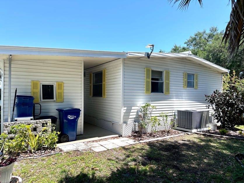 386 Colony Dr a Ellenton, FL Mobile or Manufactured Home for Sale