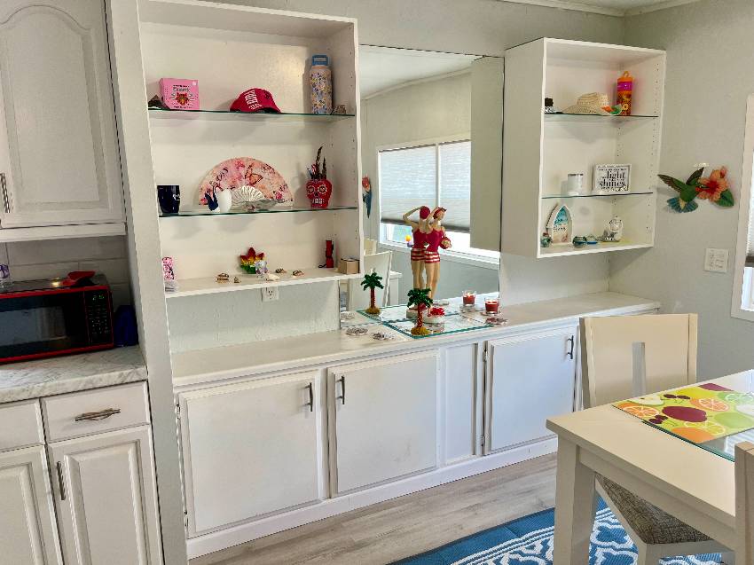 964 Nogoya a Venice, FL Mobile or Manufactured Home for Sale