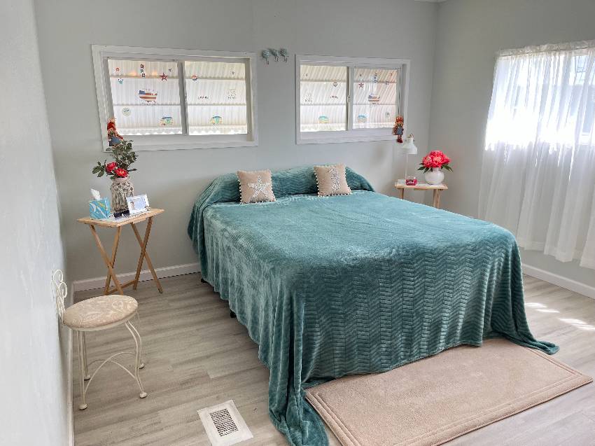964 Nogoya a Venice, FL Mobile or Manufactured Home for Sale