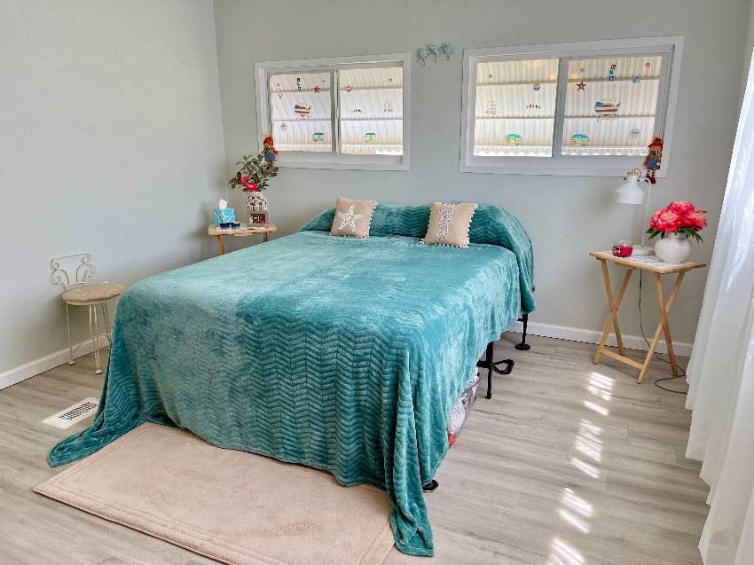964 Nogoya a Venice, FL Mobile or Manufactured Home for Sale