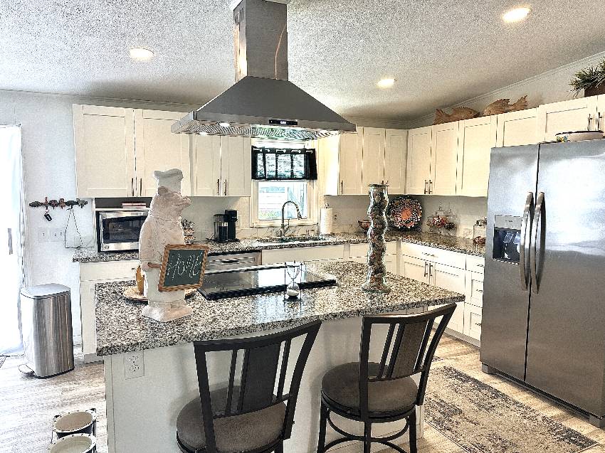 4330 Lake View Dr a Ellenton, FL Mobile or Manufactured Home for Sale