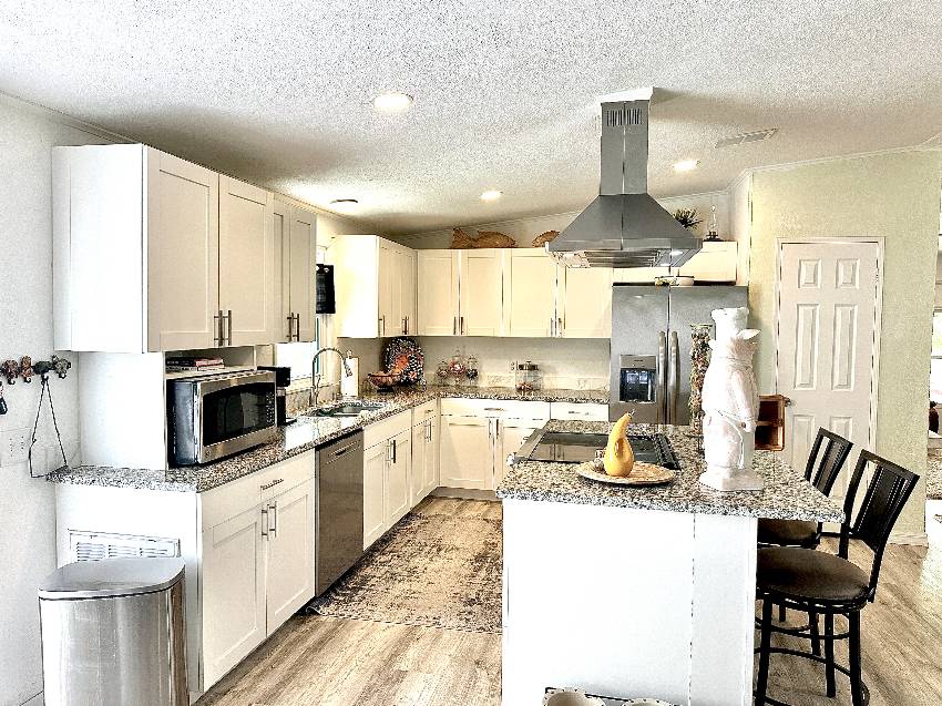 4330 Lake View Dr a Ellenton, FL Mobile or Manufactured Home for Sale