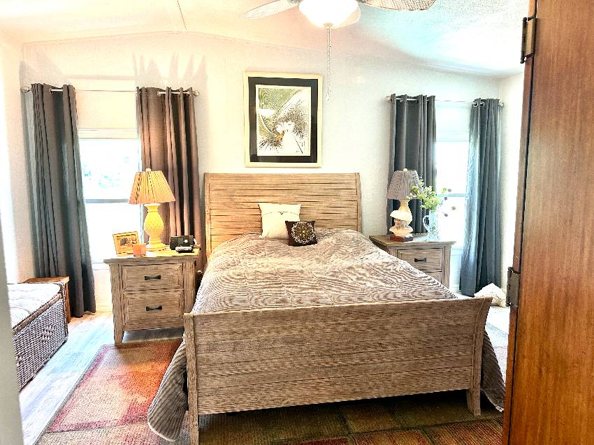 4330 Lake View Dr a Ellenton, FL Mobile or Manufactured Home for Sale