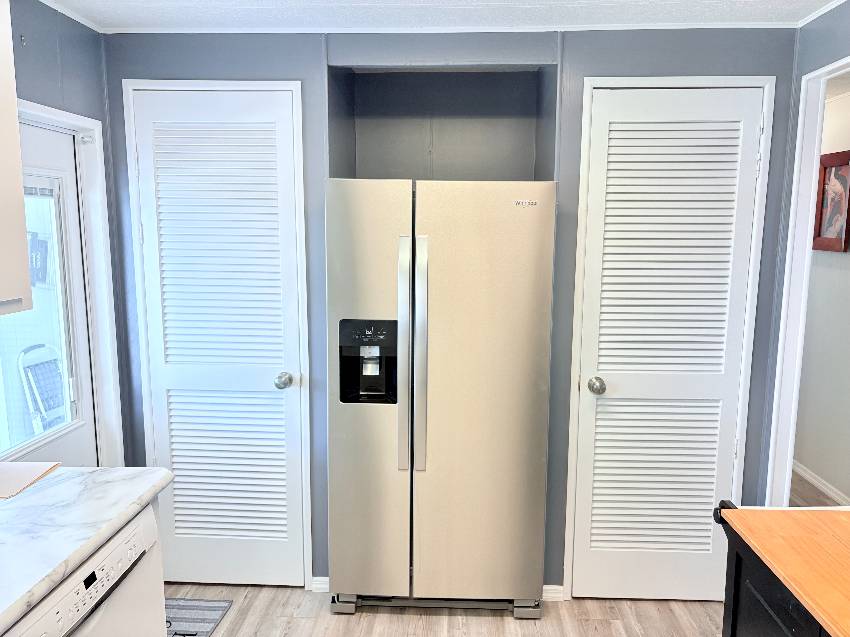 420 Zacapa a Venice, FL Mobile or Manufactured Home for Sale