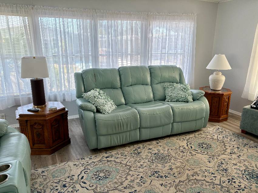 420 Zacapa a Venice, FL Mobile or Manufactured Home for Sale