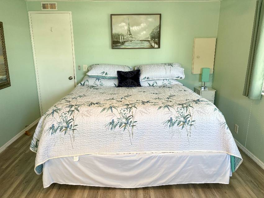 420 Zacapa a Venice, FL Mobile or Manufactured Home for Sale