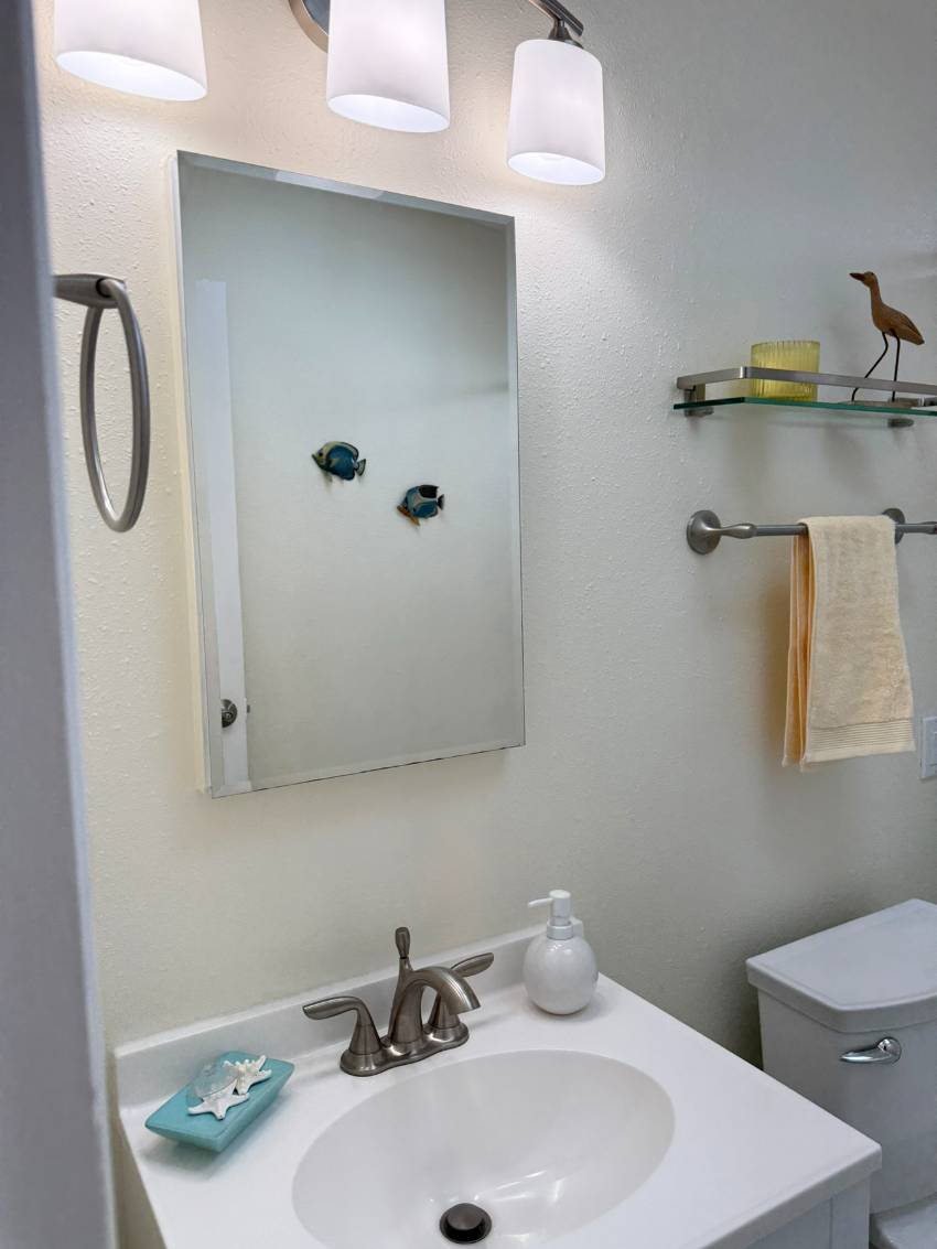 110 Jacaranda Way a Parrish, FL Mobile or Manufactured Home for Sale
