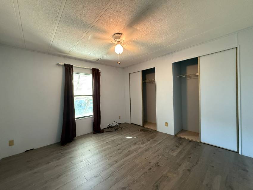 8211 Lakeshore Dr a Ellenton, FL Mobile or Manufactured Home for Sale