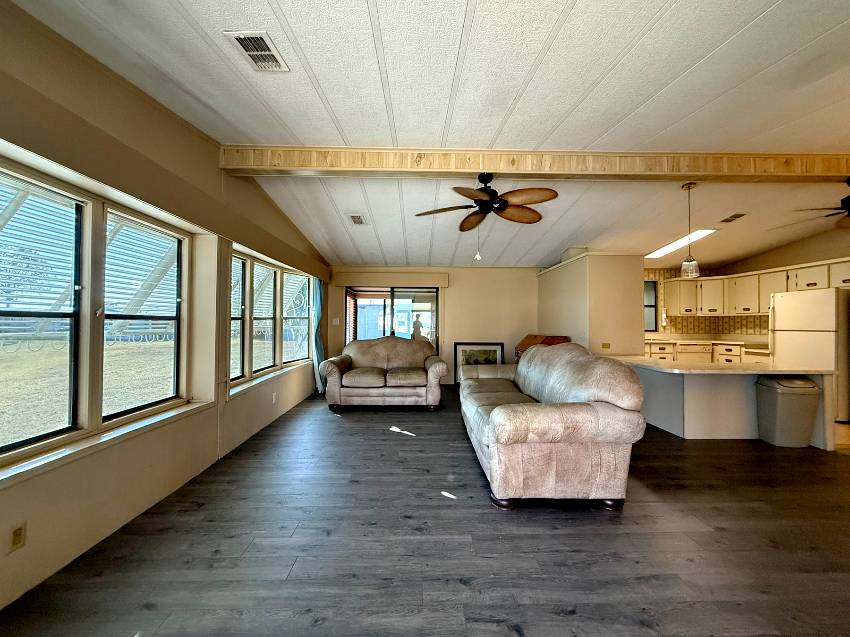 8211 Lakeshore Dr a Ellenton, FL Mobile or Manufactured Home for Sale