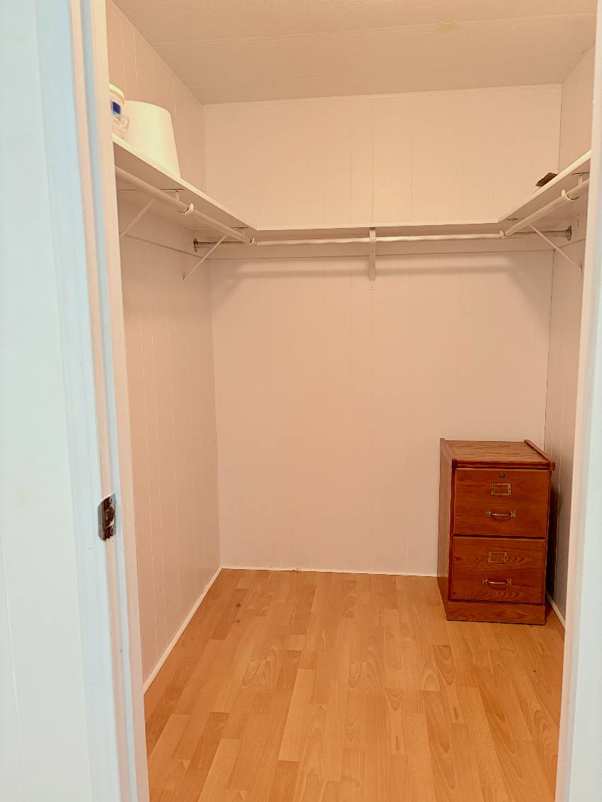 433 Bimini a Venice, FL Mobile or Manufactured Home for Sale