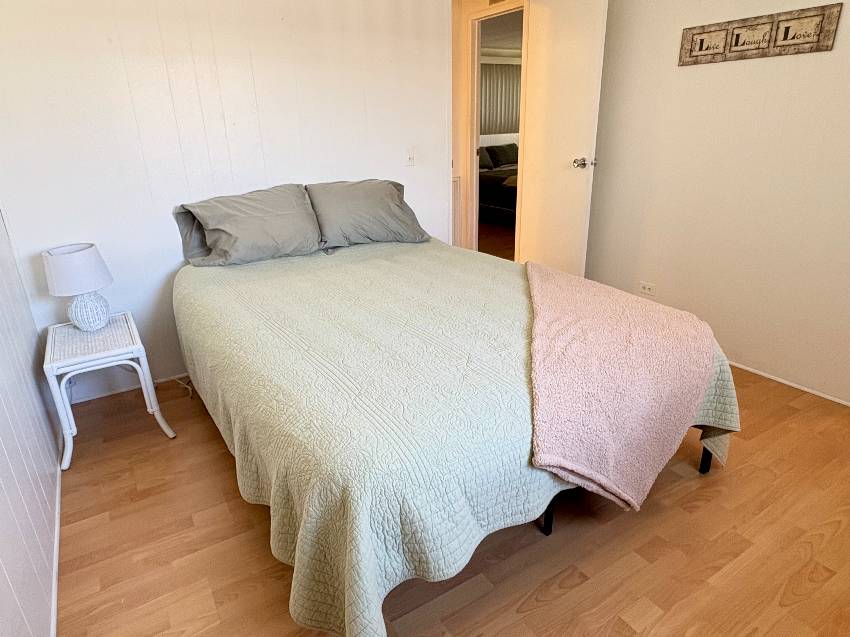 433 Bimini a Venice, FL Mobile or Manufactured Home for Sale