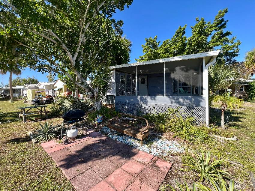 2206 Chaney Dr Lot 305 a Ruskin, FL Mobile or Manufactured Home for Sale