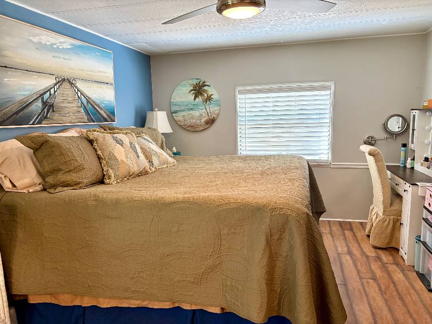 1302 S Indies Circle a Venice, FL Mobile or Manufactured Home for Sale