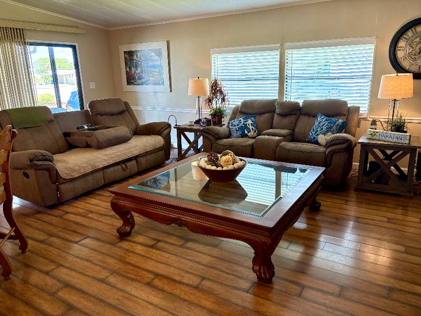 1302 S Indies Circle a Venice, FL Mobile or Manufactured Home for Sale