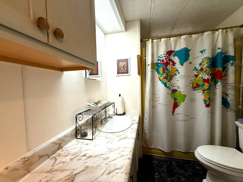 563 Bayshore Dr a Ellenton, FL Mobile or Manufactured Home for Sale