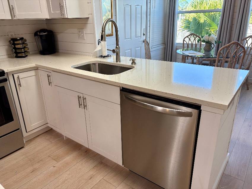 1304 S. Indies Circle a Venice, FL Mobile or Manufactured Home for Sale