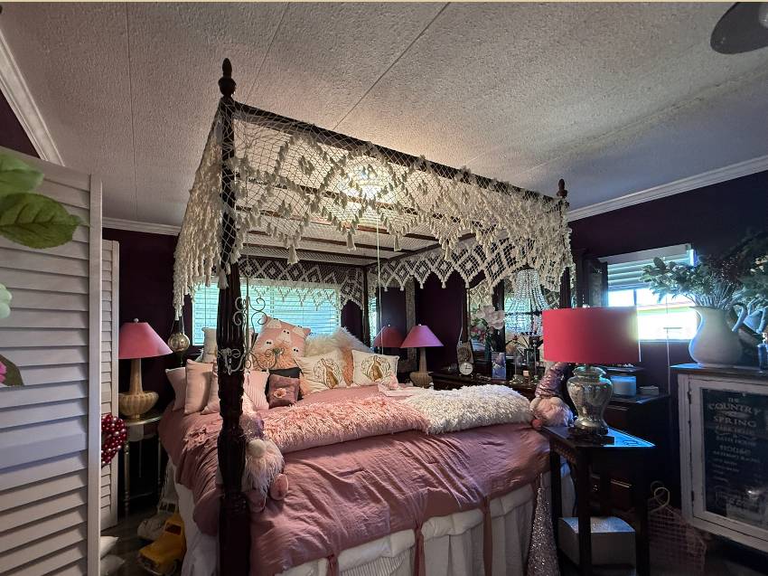 374 Teakwood Dr a Ellenton, FL Mobile or Manufactured Home for Sale