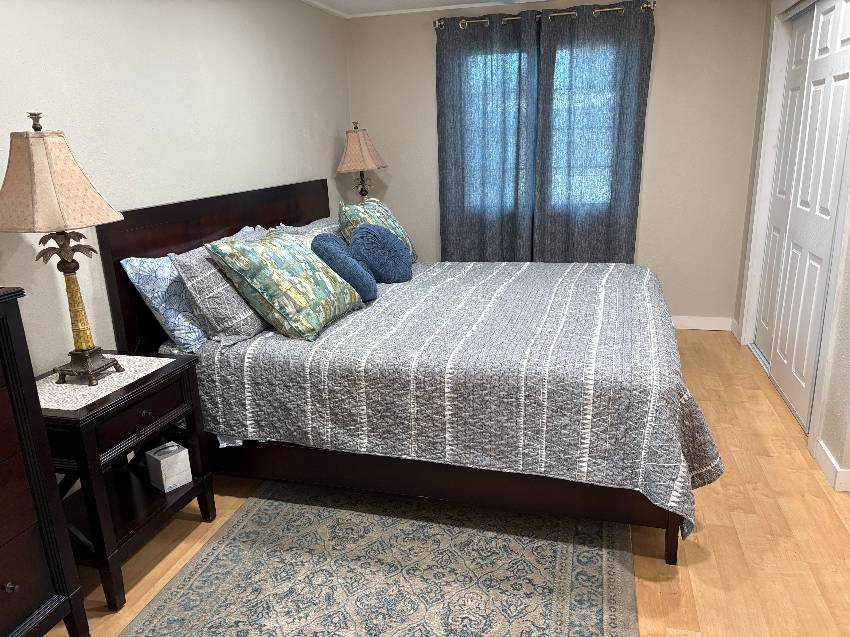 921 Orinoco a Venice, FL Mobile or Manufactured Home for Sale