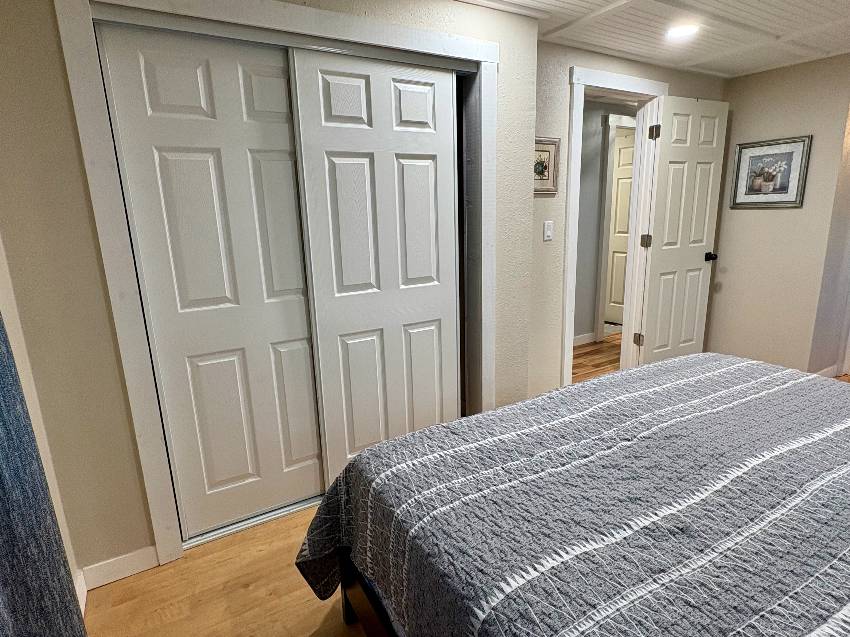 921 Orinoco a Venice, FL Mobile or Manufactured Home for Sale