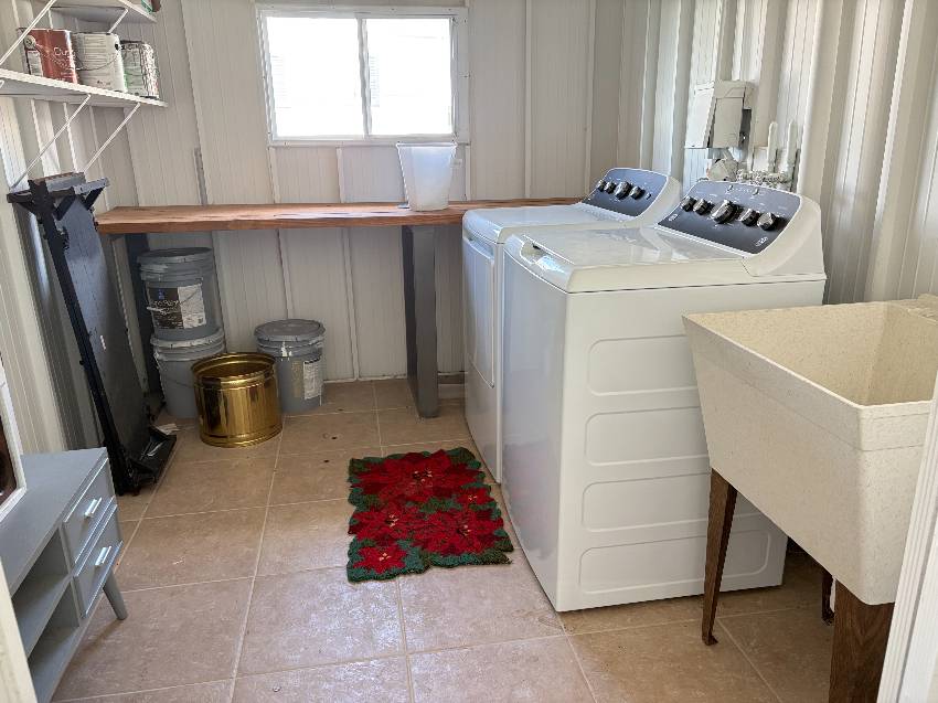 921 Orinoco a Venice, FL Mobile or Manufactured Home for Sale