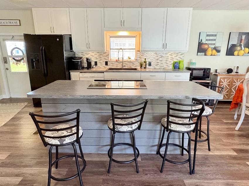 912 Posadas W a Venice, FL Mobile or Manufactured Home for Sale