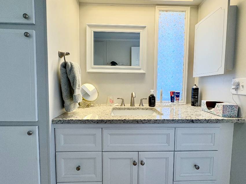 1219 N Indies Circle a Venice, FL Mobile or Manufactured Home for Sale