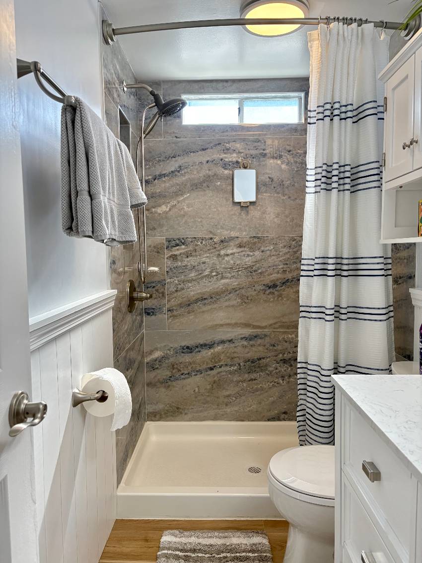 1300 N River Road, Lot E125 a Venice, FL Mobile or Manufactured Home for Sale