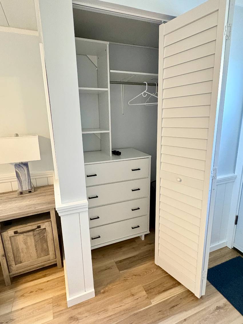 1300 N River Road, Lot E125 a Venice, FL Mobile or Manufactured Home for Sale