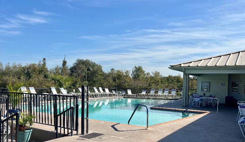 9833 Sucia Circle a Parrish, FL Mobile or Manufactured Home for Sale