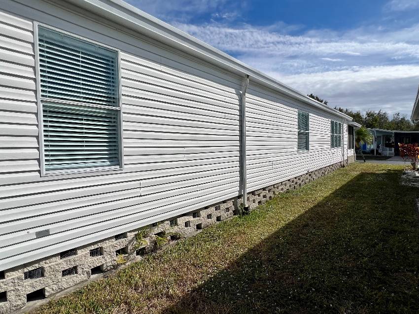 9833 Sucia Circle a Parrish, FL Mobile or Manufactured Home for Sale