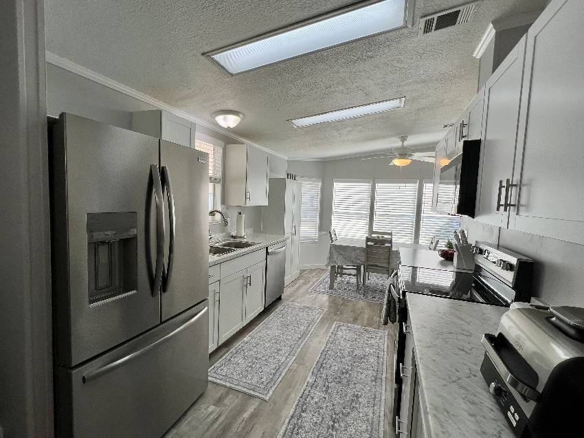 9833 Sucia Circle a Parrish, FL Mobile or Manufactured Home for Sale