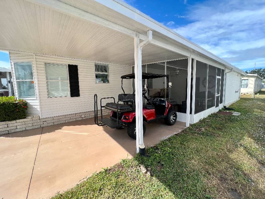 9833 Sucia Circle a Parrish, FL Mobile or Manufactured Home for Sale