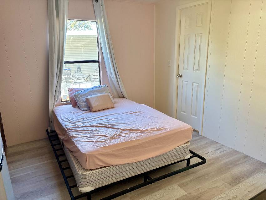 1161 Kingston Way a Venice, FL Mobile or Manufactured Home for Sale