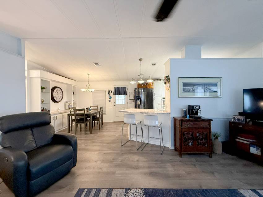 8211 Limetree Way a Ellenton, FL Mobile or Manufactured Home for Sale