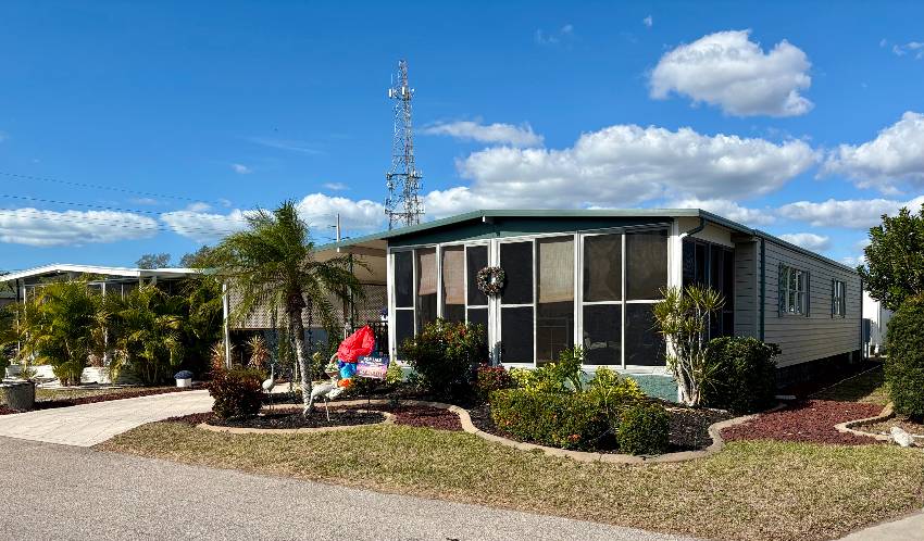 917 Sand Cay W a Venice, FL Mobile or Manufactured Home for Sale