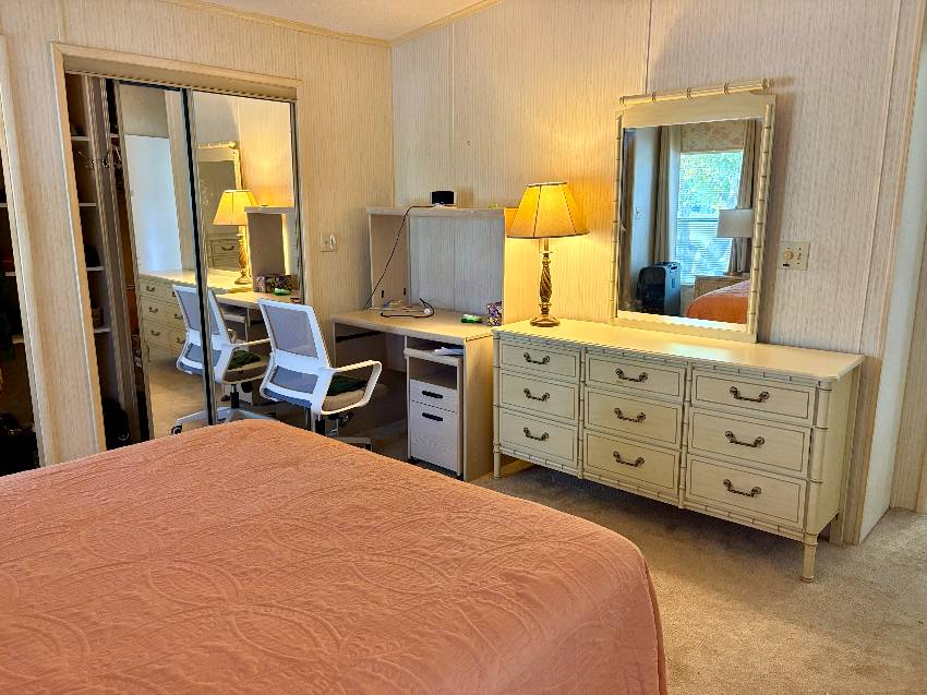 1172 Juanita Circle a Venice, FL Mobile or Manufactured Home for Sale