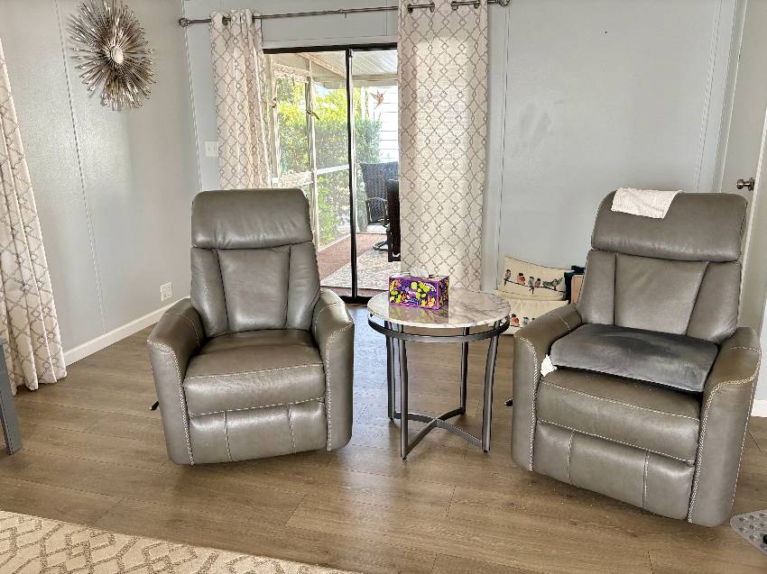 1172 Juanita Circle a Venice, FL Mobile or Manufactured Home for Sale