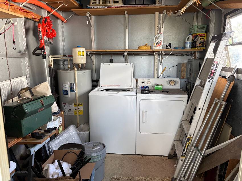 1172 Juanita Circle a Venice, FL Mobile or Manufactured Home for Sale