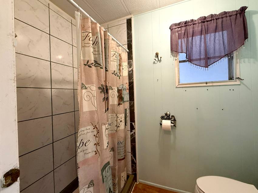 7204 Lakeshore Dr a Ellenton, FL Mobile or Manufactured Home for Sale