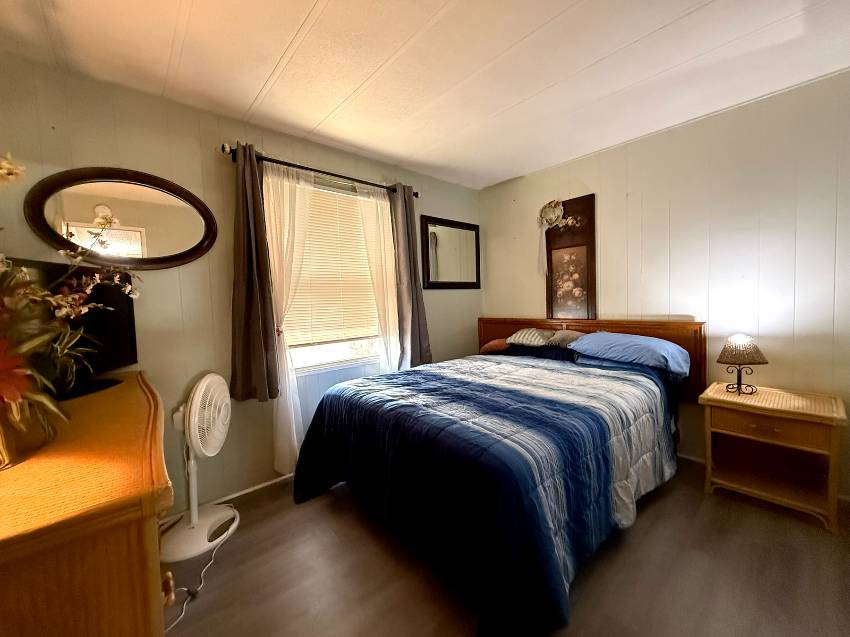 7204 Lakeshore Dr a Ellenton, FL Mobile or Manufactured Home for Sale