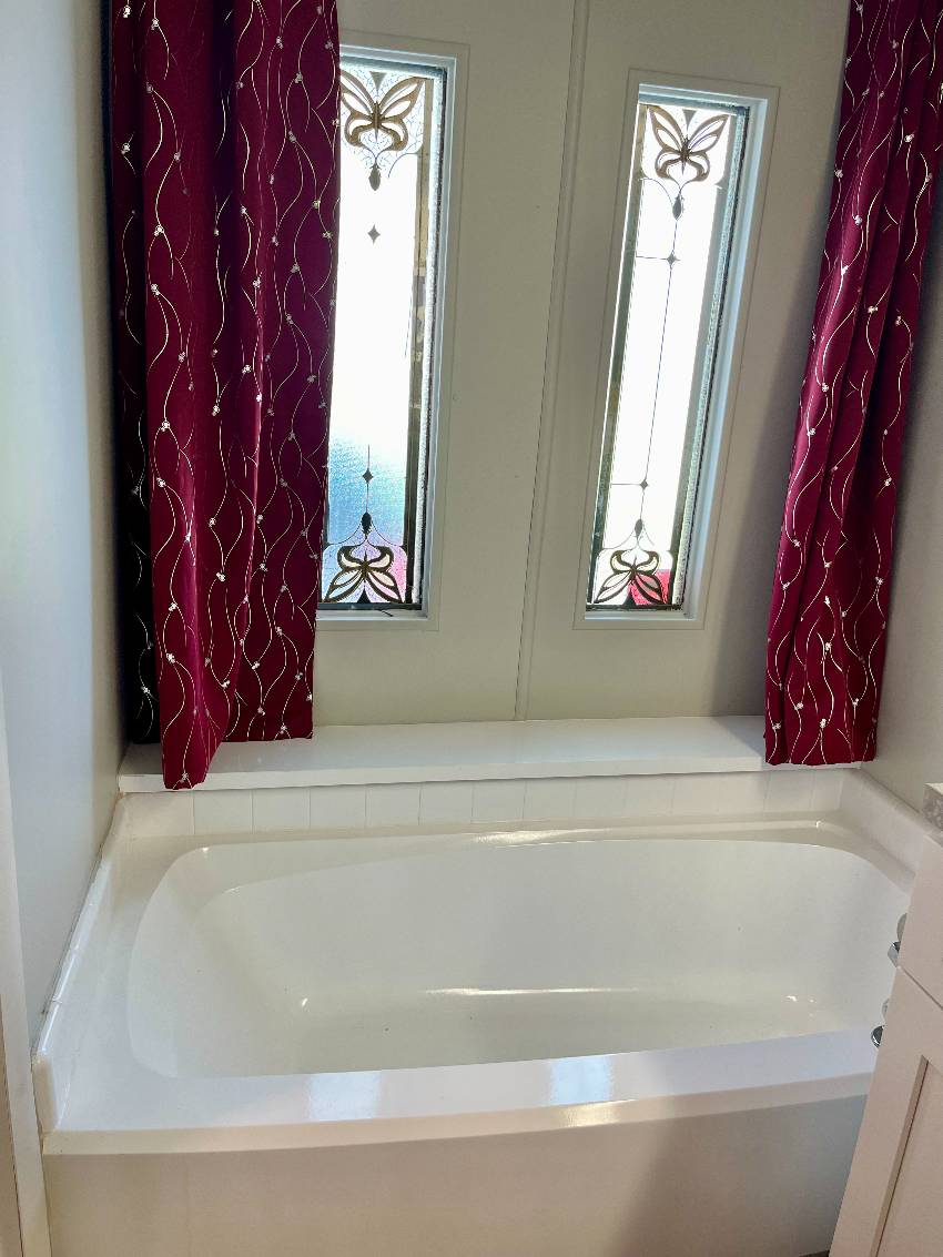 1203 N Indies Circle a Venice, FL Mobile or Manufactured Home for Sale